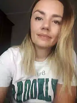 KrissSexi from StripChat is Freechat