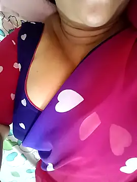 Webcam Model (Swetyhoney)  is live.Free join now!