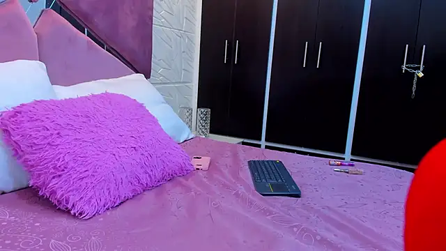 Charlotte_Ice1