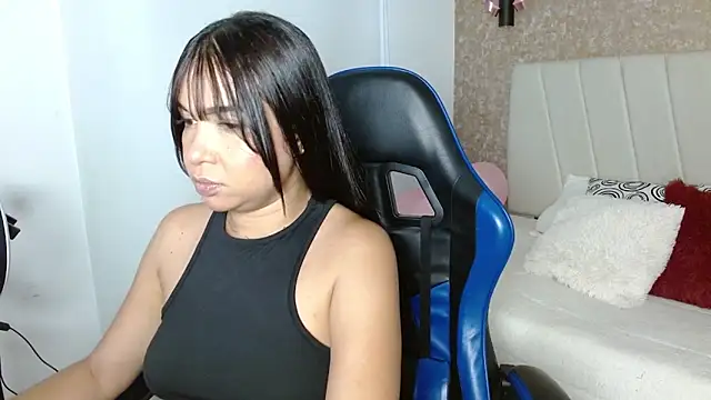 AliceSmiith_