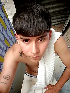 Lukas_strong