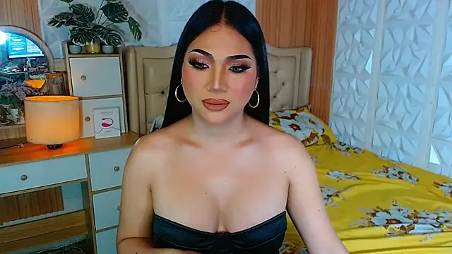 QueenMistressMaria