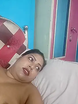 Webcam Model (hornypriya696)  is live.Free join now!
