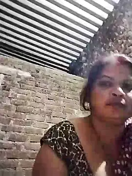 Bhavna_hot