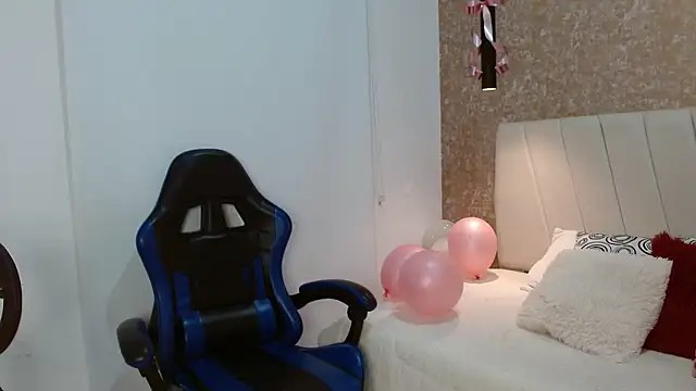 AliceSmiith_