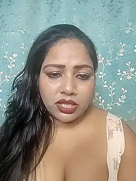 Webcam Model (hornypriya696)  is live.Free join now!
