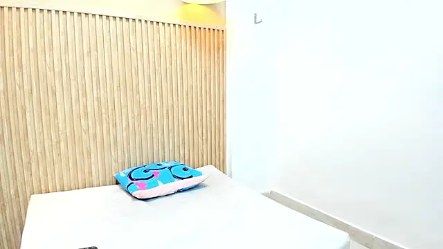 Adamss_23