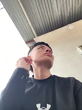 nico_18x