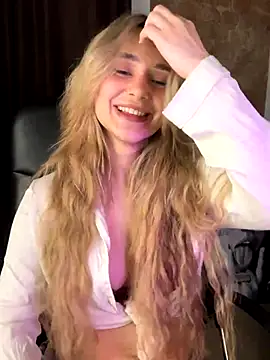 Chloe_Ravens