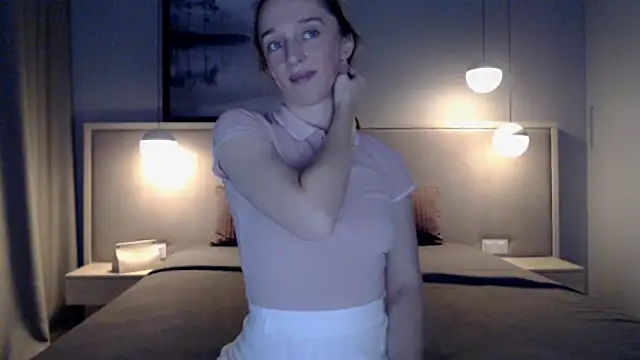 shyschoolgirl - ShySchoolGirl's free webcam - UK Sex Cams