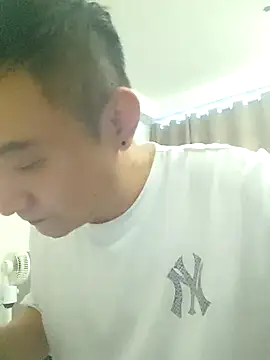 joneslau88 - Joneslau88's free webcam - UK Sex Cams