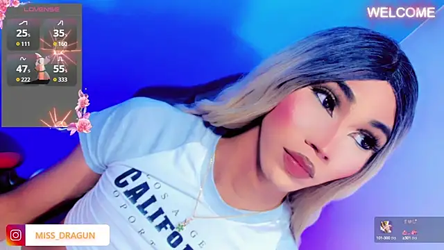 emelly_horny_