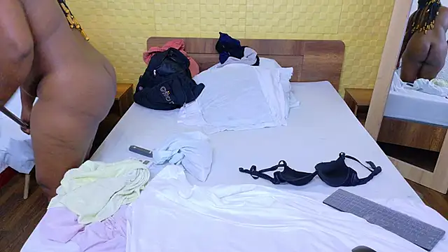kiara_evanss