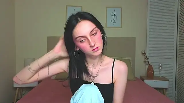 Little_moly999