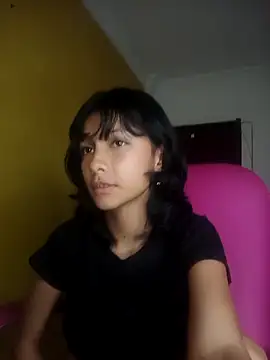 Webcam Model (xoxo_milk)  is live.Free join now!