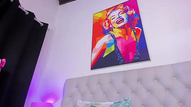 KristalFoxx