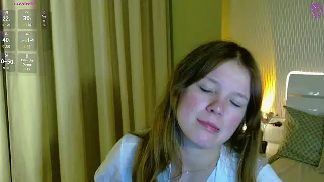  cutieblondi_ chat room