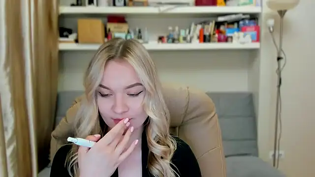 Kara_Smith_