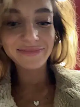 -AngelAri-