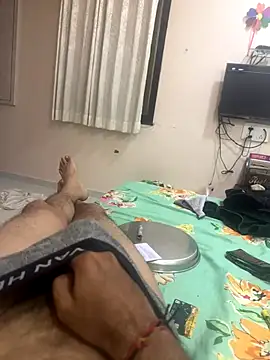 hornyguy271192