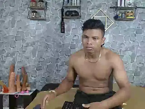tylersmit00 webcam stripchat model stream image