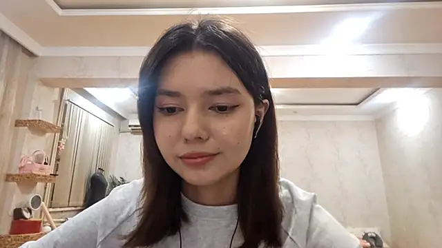  ImogeneMalinconico chat room
