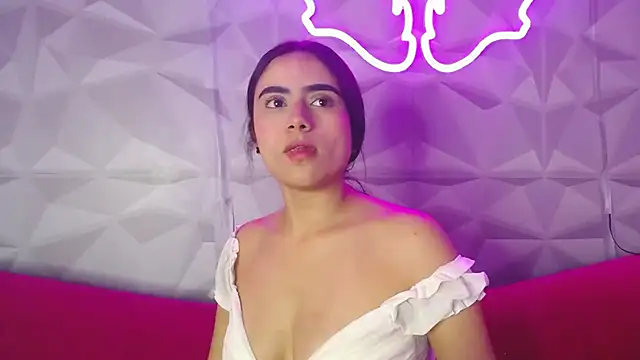 kira_moon_01