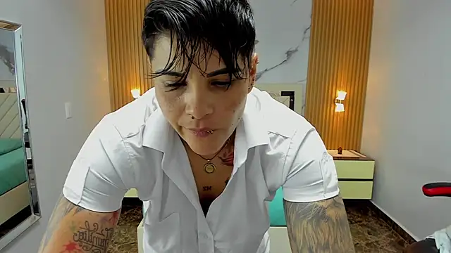 KAROLLJONES1