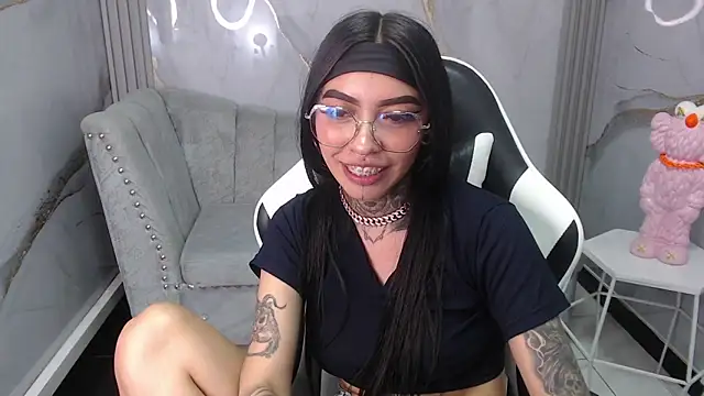 Ashley_Blum_v