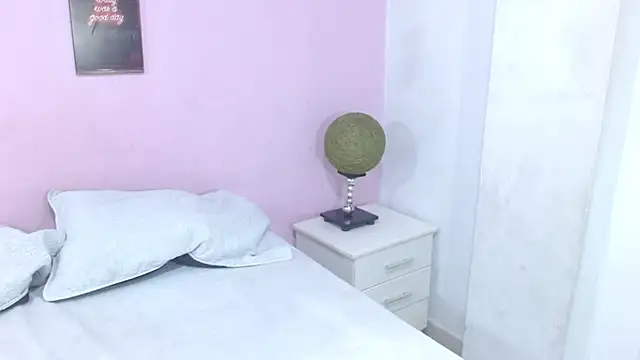 alessia_nichols
