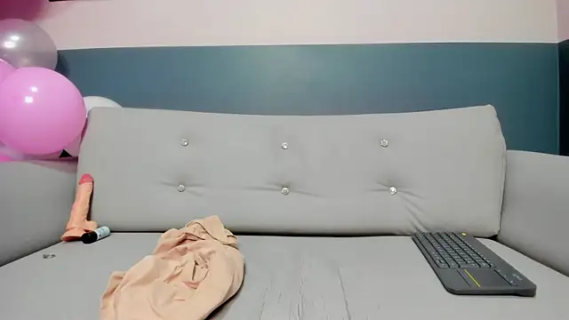 ivywest_ - IvyWest_'s free webcam - UK Sex Cams