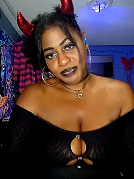 amazonianmistress - AmazonianMistress's free webcam - UK Sex Cams