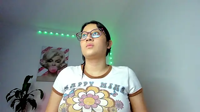 rouse_red - Rouse_red's free webcam - UK Sex Cams