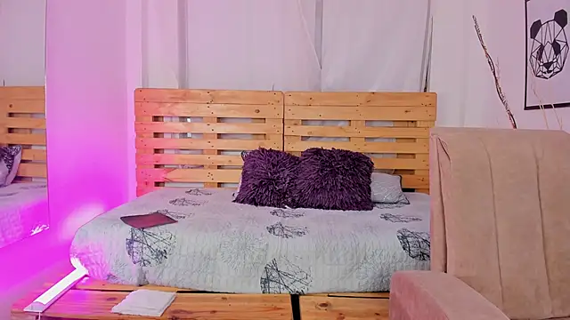 ms_megan_shadow - Ms_megan_shadow's free webcam - UK Sex Cams