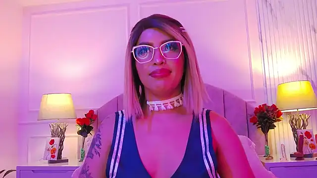 MadelaineJones