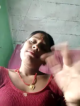 Hot_bhomihh4