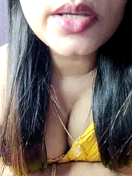 Webcam Model (SANIYA-89)  is live.Free join now!