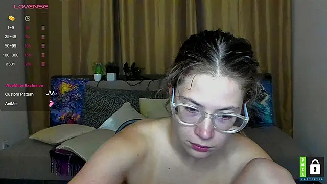 Alicia_redfollow