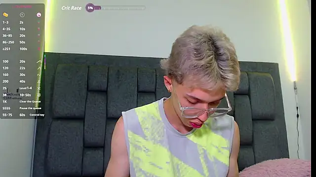 skinny_bigcock02