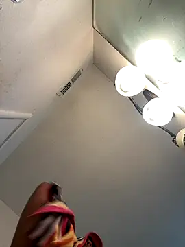 1n0nlythroat