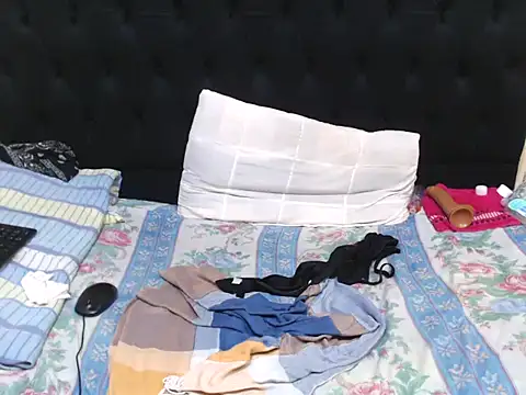 SexyBeverly_