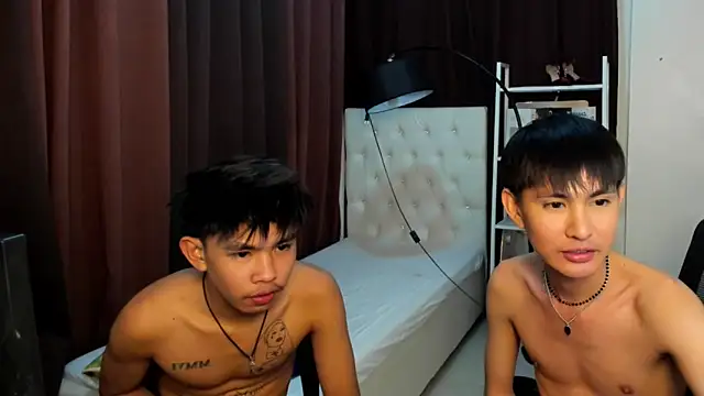 XloverXsiantwink