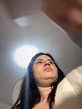 horny_roomiess's Stripchat show and profile