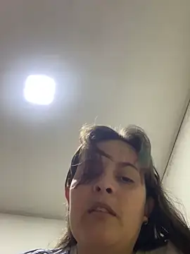 Anyhot_latina