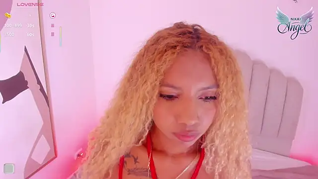 Nikki_Angel_