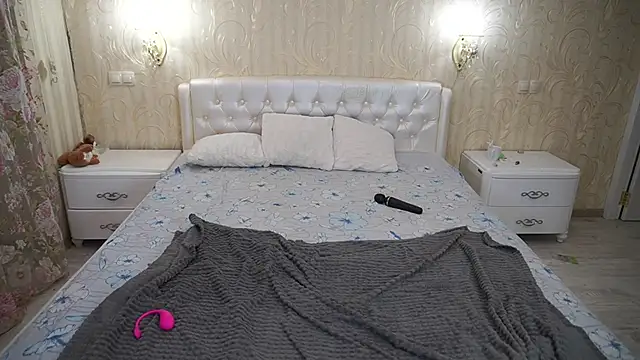 eliarosee - EliaRosee's free webcam - UK Sex Cams