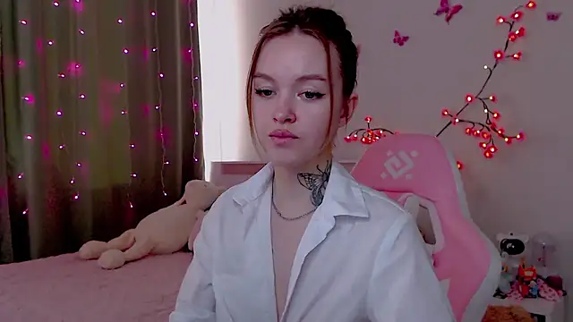 Naughty_Mable