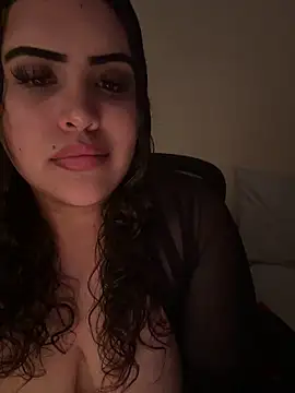 Webcam Model (iTrapXXX)  is live.Free join now!