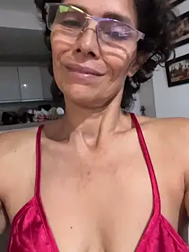 Webcam Model (MireyaTorresGu)  is live.Free join now!