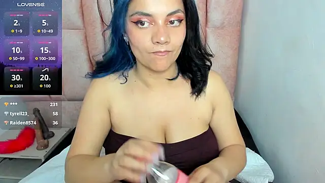 Kiara_Cruz__